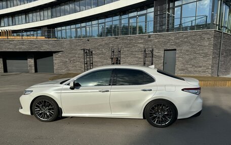 Toyota Camry, 2018 год, 3 100 000 рублей, 7 фотография