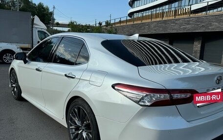 Toyota Camry, 2018 год, 3 100 000 рублей, 4 фотография