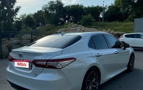 Toyota Camry, 2018 год, 3 100 000 рублей, 5 фотография