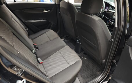 KIA Rio IV, 2018 год, 1 415 000 рублей, 26 фотография