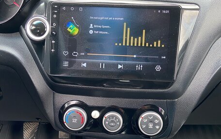 KIA Rio III рестайлинг, 2016 год, 892 000 рублей, 17 фотография