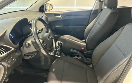 Hyundai Solaris II рестайлинг, 2017 год, 1 049 000 рублей, 9 фотография