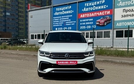Volkswagen Tiguan II, 2021 год, 4 250 000 рублей, 2 фотография