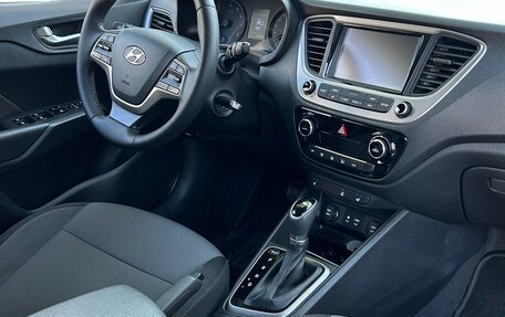 Hyundai Solaris II рестайлинг, 2018 год, 1 450 000 рублей, 3 фотография