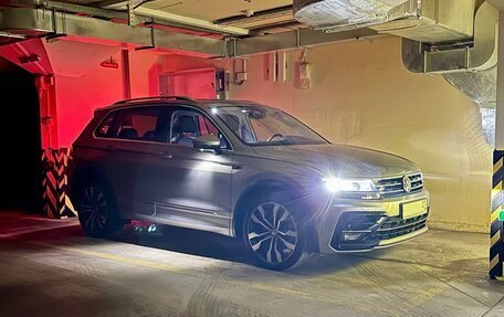 Volkswagen Tiguan II, 2018 год, 3 290 000 рублей, 8 фотография