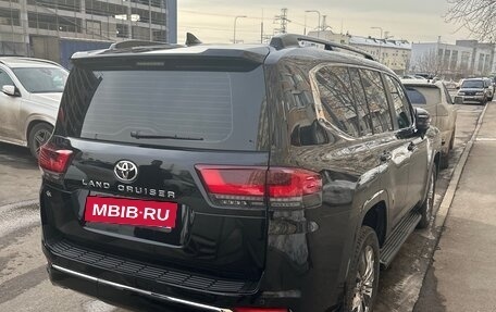 Toyota Land Cruiser, 2022 год, 9 000 000 рублей, 3 фотография