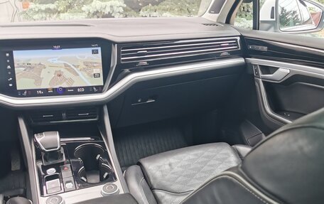 Volkswagen Touareg III, 2018 год, 5 050 000 рублей, 6 фотография