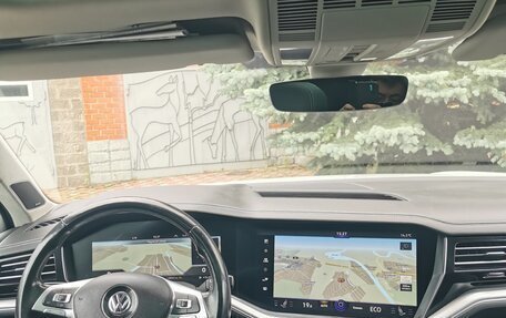 Volkswagen Touareg III, 2018 год, 5 050 000 рублей, 10 фотография