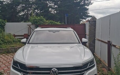 Volkswagen Touareg III, 2018 год, 5 050 000 рублей, 2 фотография