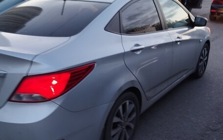 Hyundai Solaris II рестайлинг, 2016 год, 1 500 000 рублей, 2 фотография
