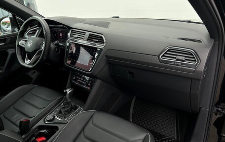 Volkswagen Tiguan II, 2021 год, 3 795 700 рублей, 8 фотография