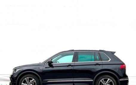 Volkswagen Tiguan II, 2021 год, 3 795 700 рублей, 15 фотография