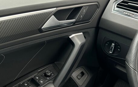 Volkswagen Tiguan II, 2021 год, 3 795 700 рублей, 22 фотография