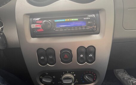 Renault Sandero I, 2011 год, 750 000 рублей, 10 фотография