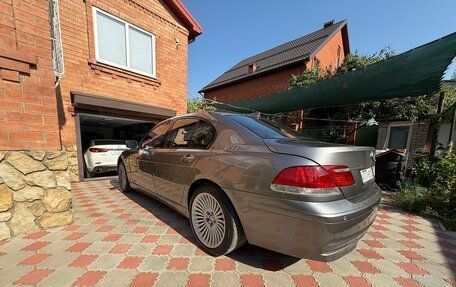 BMW 7 серия, 2005 год, 1 700 000 рублей, 11 фотография