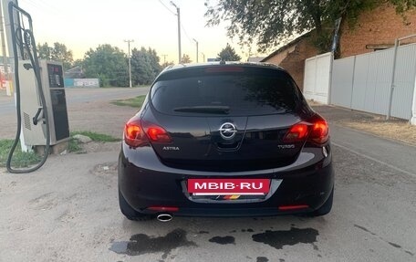 Opel Astra J, 2011 год, 800 000 рублей, 4 фотография