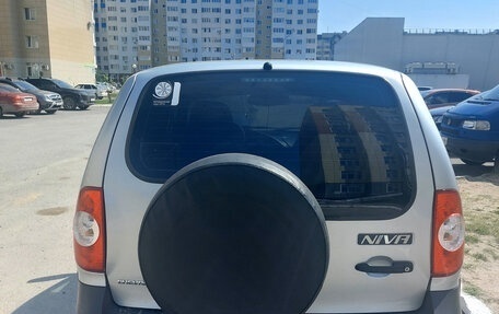 Chevrolet Niva I рестайлинг, 2019 год, 750 000 рублей, 4 фотография