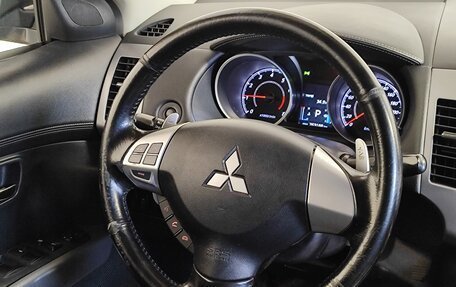 Mitsubishi Outlander III рестайлинг 3, 2012 год, 1 259 000 рублей, 12 фотография