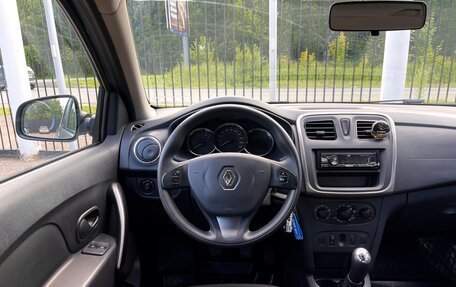 Renault Sandero II рестайлинг, 2016 год, 839 000 рублей, 19 фотография