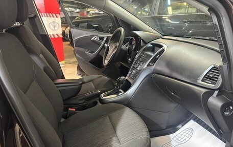 Opel Astra J, 2013 год, 779 000 рублей, 11 фотография