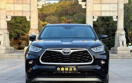 Toyota Highlander, 2021 год, 3 050 002 рублей, 2 фотография