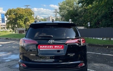 Toyota RAV4, 2017 год, 2 330 000 рублей, 3 фотография