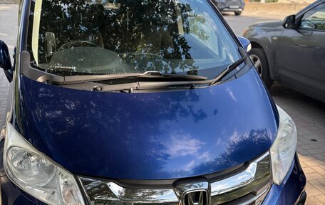 Honda Freed I, 2014 год, 1 350 000 рублей, 6 фотография