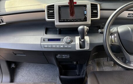 Honda Freed I, 2014 год, 1 350 000 рублей, 13 фотография