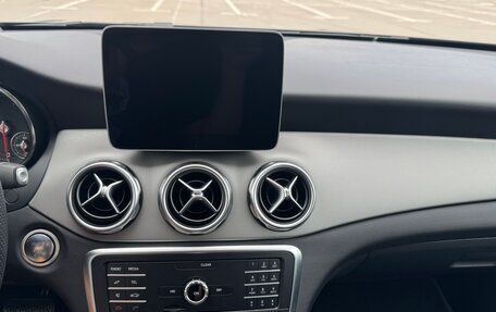 Mercedes-Benz GLA, 2019 год, 3 100 000 рублей, 13 фотография
