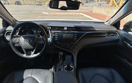 Toyota Camry, 2020 год, 2 900 000 рублей, 9 фотография