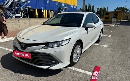 Toyota Camry, 2020 год, 2 900 000 рублей, 2 фотография