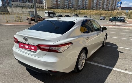 Toyota Camry, 2020 год, 2 900 000 рублей, 4 фотография