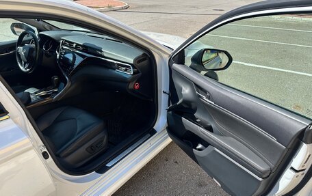 Toyota Camry, 2020 год, 2 900 000 рублей, 14 фотография