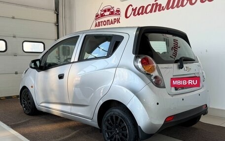 Chevrolet Spark III, 2011 год, 449 000 рублей, 5 фотография