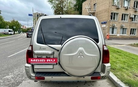 Mitsubishi Pajero III рестайлинг, 2004 год, 880 000 рублей, 9 фотография
