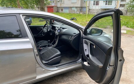 Hyundai Elantra V, 2013 год, 780 000 рублей, 8 фотография