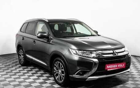 Mitsubishi Outlander III рестайлинг 3, 2018 год, 1 825 000 рублей, 3 фотография