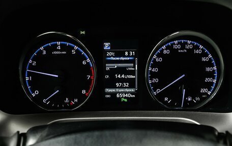 Toyota RAV4, 2019 год, 2 593 000 рублей, 10 фотография