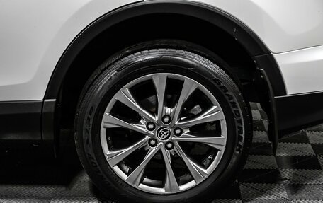 Toyota RAV4, 2019 год, 2 593 000 рублей, 15 фотография