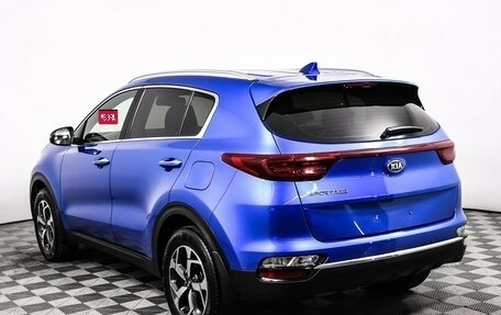 KIA Sportage IV рестайлинг, 2021 год, 2 368 000 рублей, 7 фотография