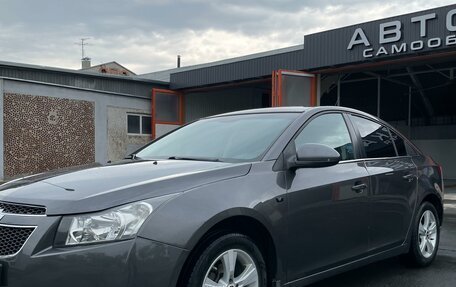 Chevrolet Cruze II, 2011 год, 700 000 рублей, 3 фотография