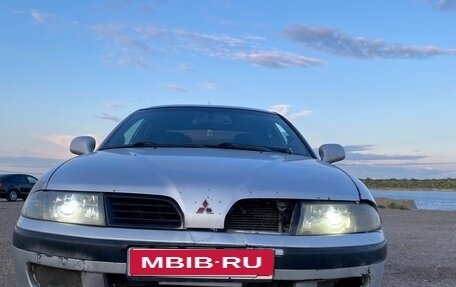 Mitsubishi Carisma I, 2002 год, 200 000 рублей, 1 фотография