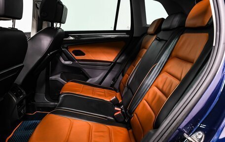 Volkswagen Tiguan II, 2017 год, 2 742 000 рублей, 13 фотография