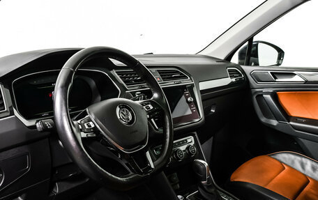 Volkswagen Tiguan II, 2017 год, 2 742 000 рублей, 12 фотография