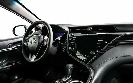 Toyota Camry, 2019 год, 2 770 000 рублей, 9 фотография