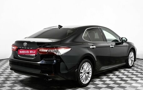 Toyota Camry, 2019 год, 2 770 000 рублей, 5 фотография