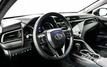 Toyota Camry, 2019 год, 2 770 000 рублей, 13 фотография