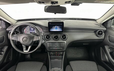 Mercedes-Benz GLA, 2017 год, 1 847 000 рублей, 12 фотография