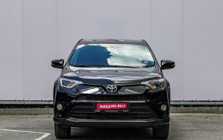 Toyota RAV4, 2017 год, 1 820 000 рублей, 3 фотография