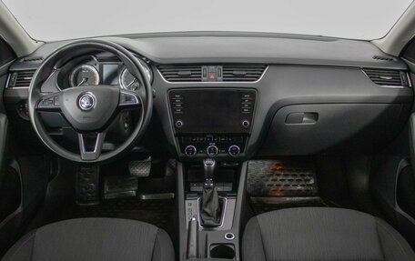 Skoda Octavia, 2017 год, 2 040 000 рублей, 12 фотография